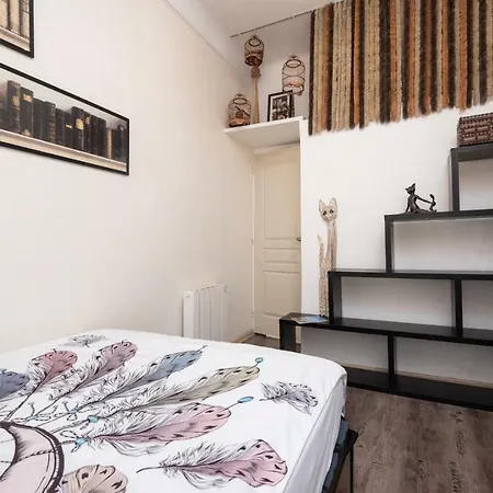 Luxe! Charmant 2 Piece, Centre. Apartamento